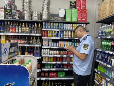 蘆山縣市場監督管理局 筑牢農村食品安全防線，持續開展食品經營檢查工作